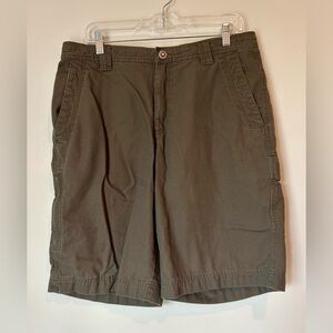 Columbia Men’s Size 34 Dark Olive Shorts